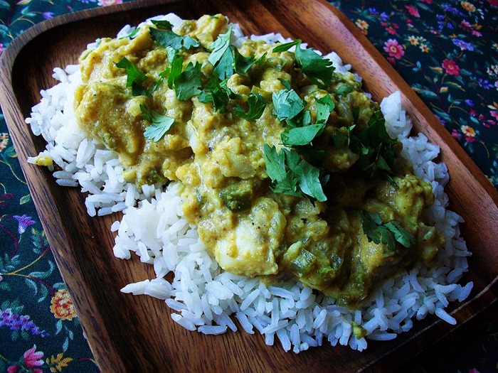 La Kocinera Fish with Indian Yogurt Sauce